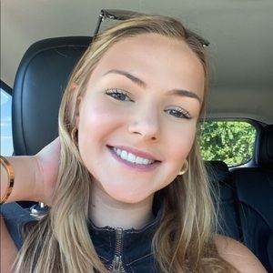 Meet your posher, Paige